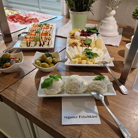 Ferienhaeuschen Luett Puett * Boltenhagen (Ostseebad)
